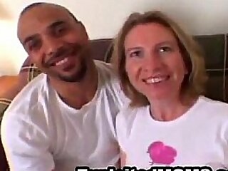 Mommy w Chunky Special trys Sulky Cock
